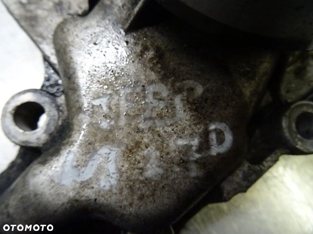 JEEP GRAND CHEROKEE WJ POMPA WODY - 2