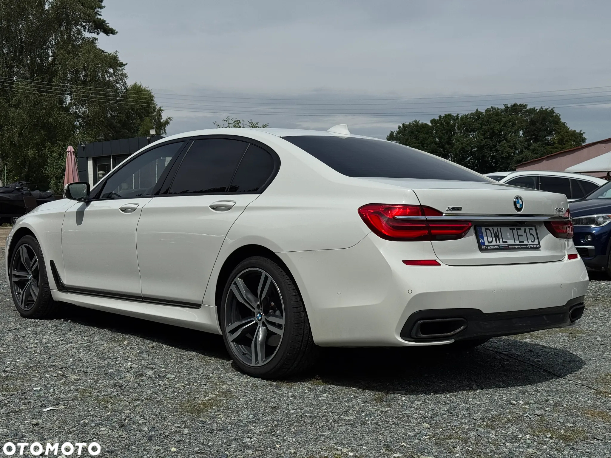 BMW Seria 7 750i xDrive - 10