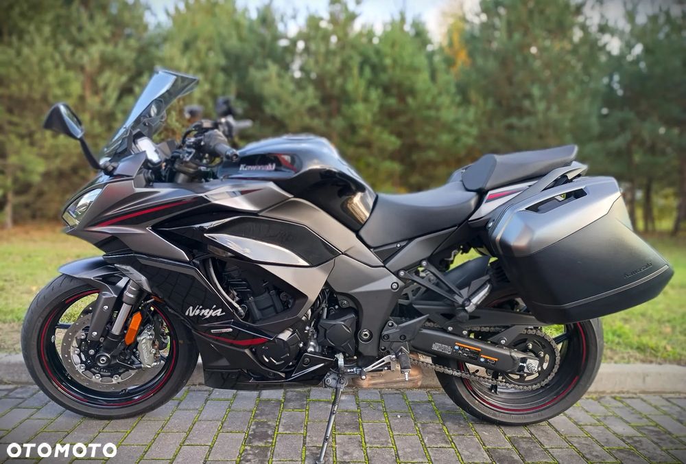 Kawasaki Ninja 1000 SX - 2