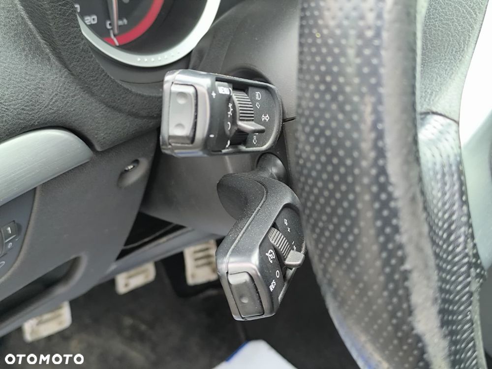 Alfa Romeo 159 1.9JTDM ti - 8