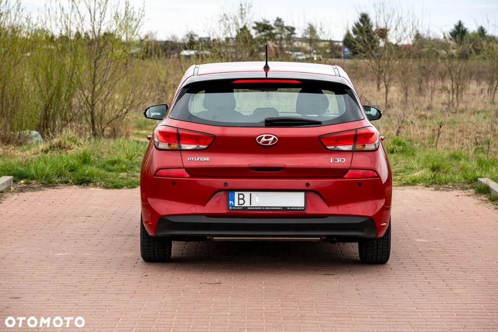 Hyundai i30 1.4 Classic + - 8