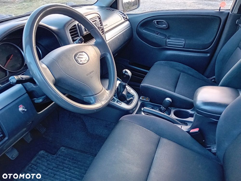 Suzuki Grand Vitara 2.0 Comfort - 9