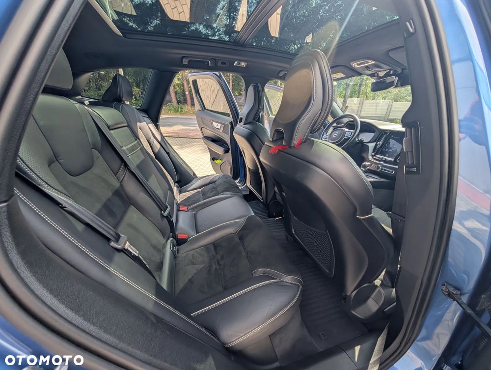 Volvo XC 60 T6 AWD Geartronic RDesign - 8