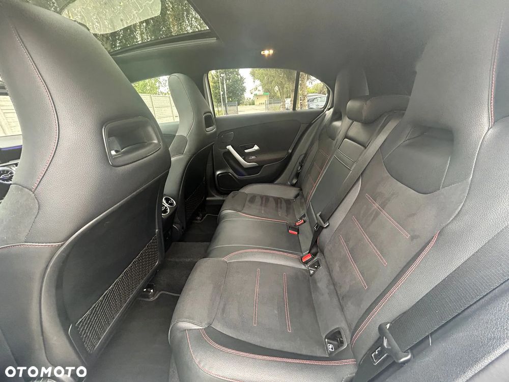 Mercedes-Benz Klasa A 200 4-Matic AMG Line 8G-DCT - 14