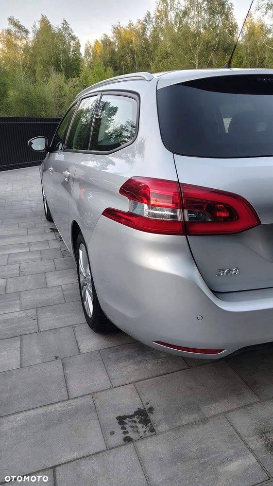 Peugeot 308 BlueHDi 120 Stop & Start Active - 28