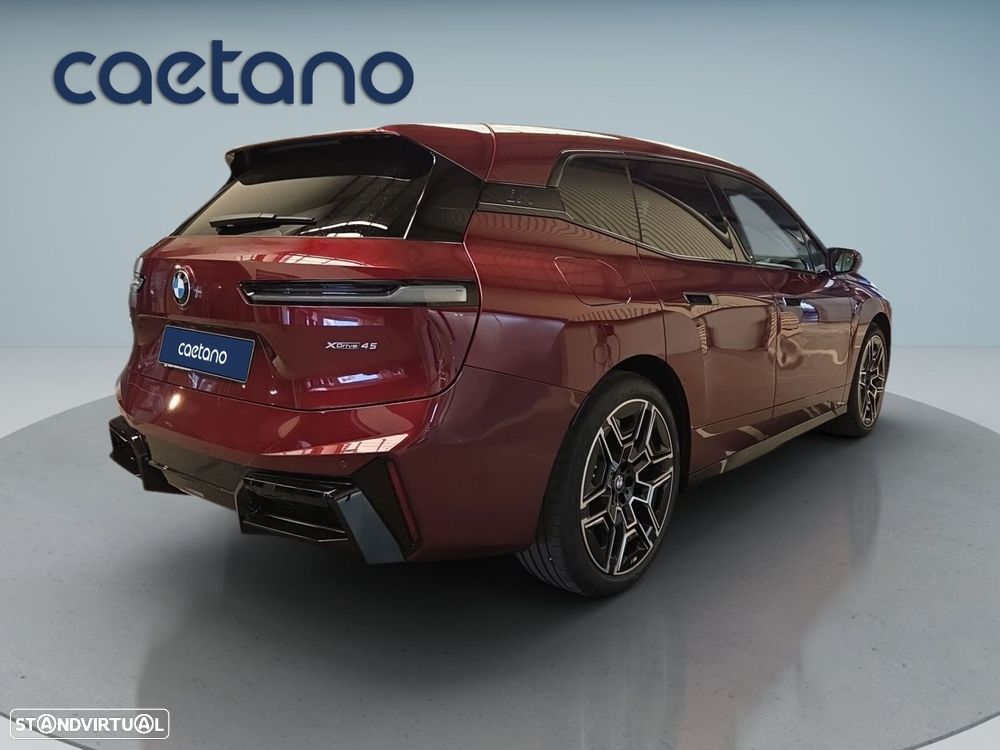 BMW iX xDrive 45 Pack Desportivo Pro - 8