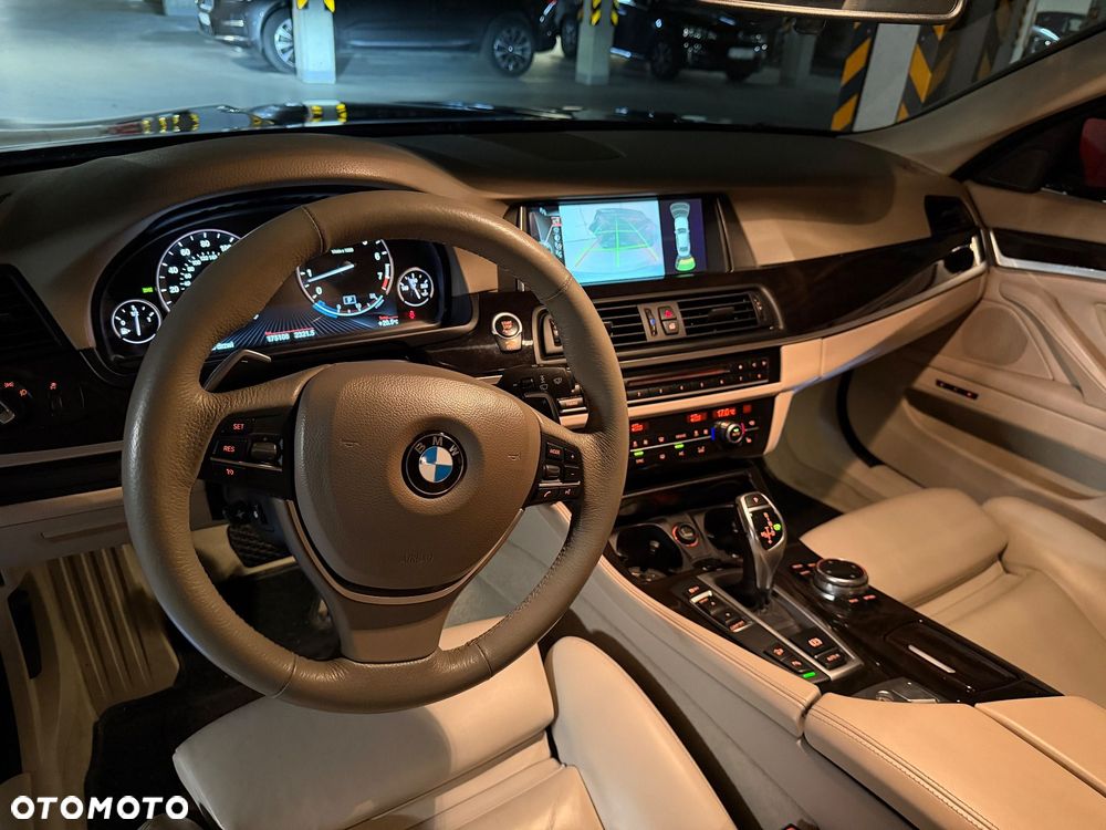 BMW Seria 5 535i xDrive - 6