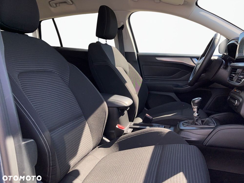 Ford Focus 1.0 EcoBoost Titanium X - 22