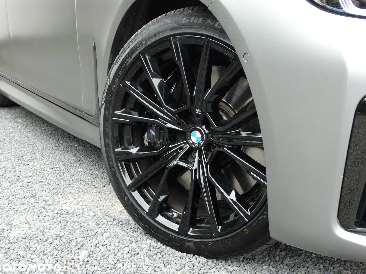 BMW Seria 7 - 11