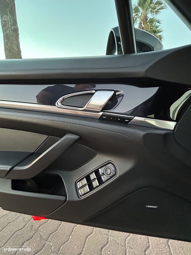 Porsche Panamera S Hybrid - 35