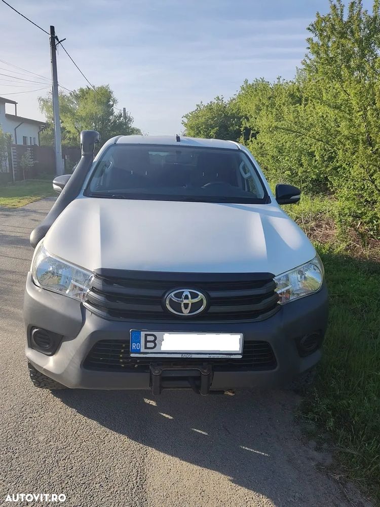 Toyota Hilux 4x4 Double Cab M/T Style - 7