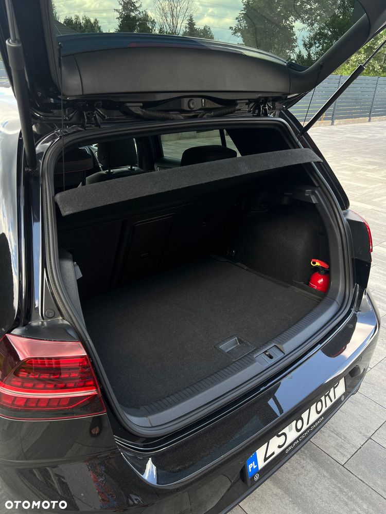 Volkswagen Golf - 9