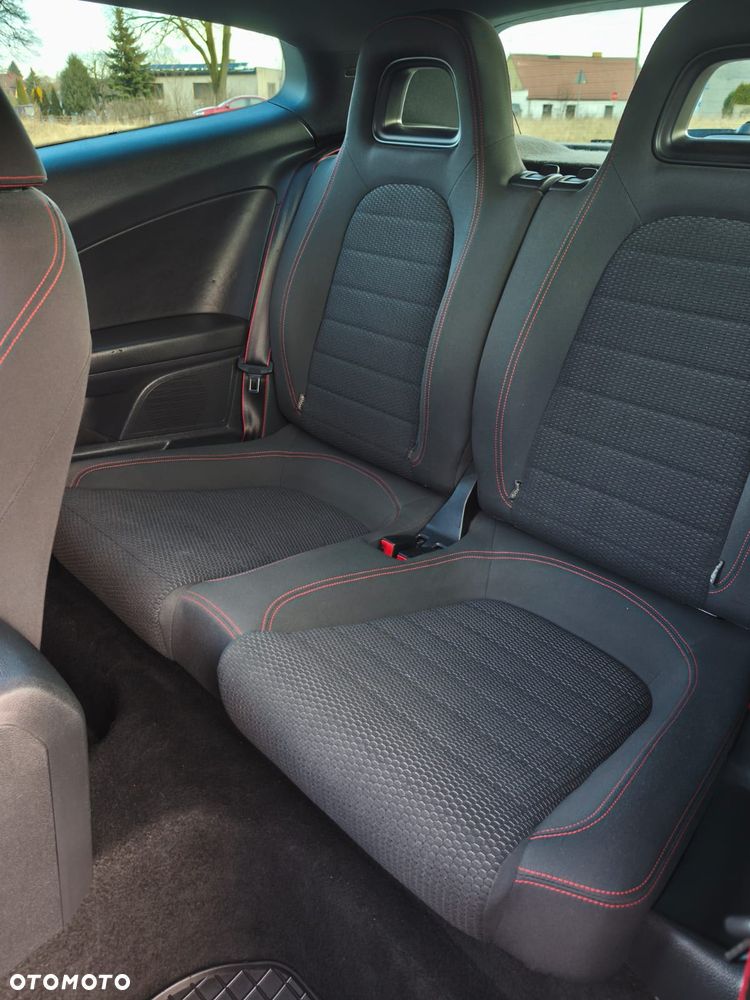 Volkswagen Scirocco 2.0 TDI GTS - 19