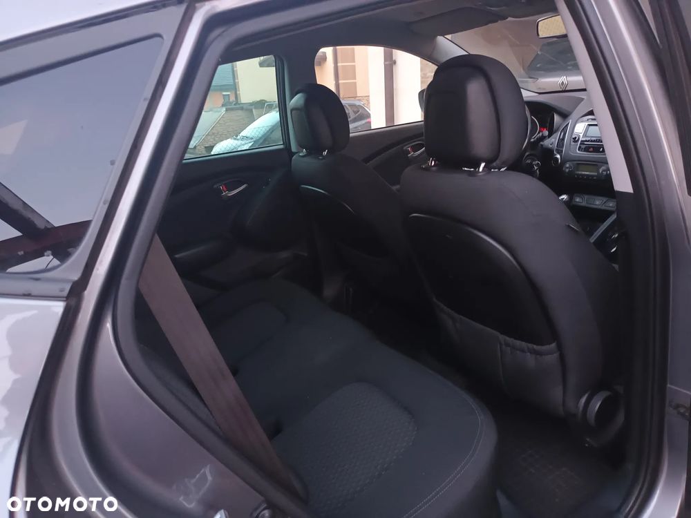 Hyundai ix35 1.6 2WD Fifa World Cup Edition - 10