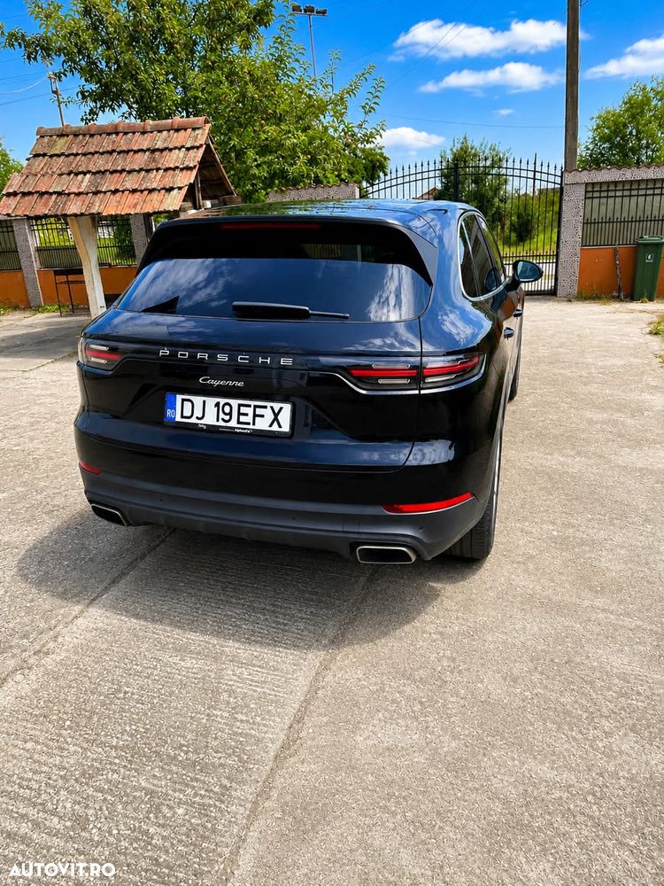 Porsche Cayenne - 3