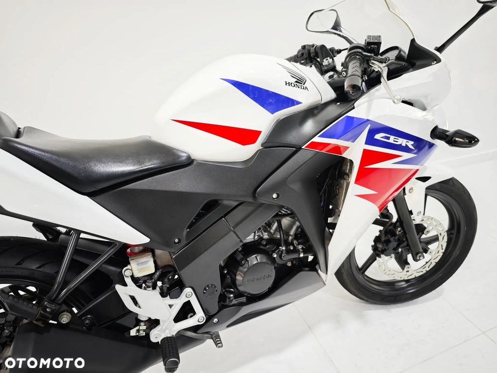 Honda CBR - 9