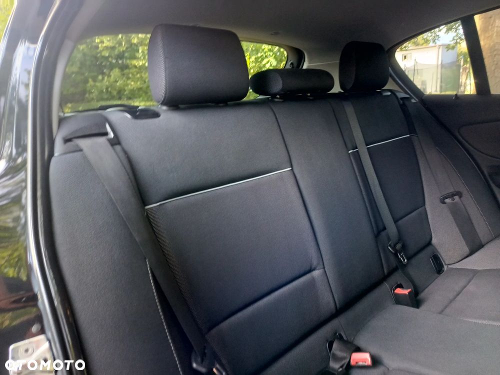 BMW Seria 1 118i - 20