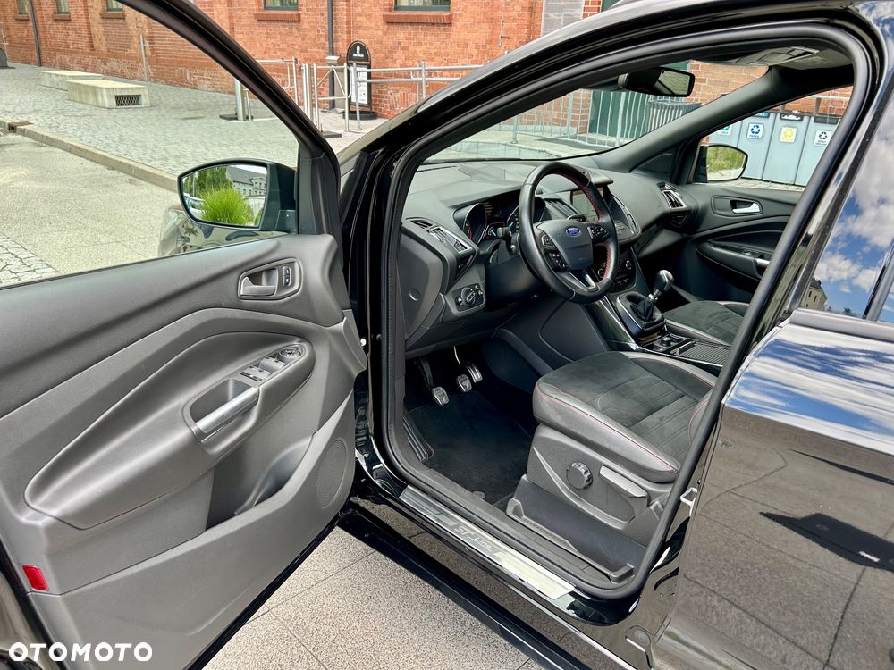 Ford Kuga 1.5 EcoBoost 2x4 Titanium - 14