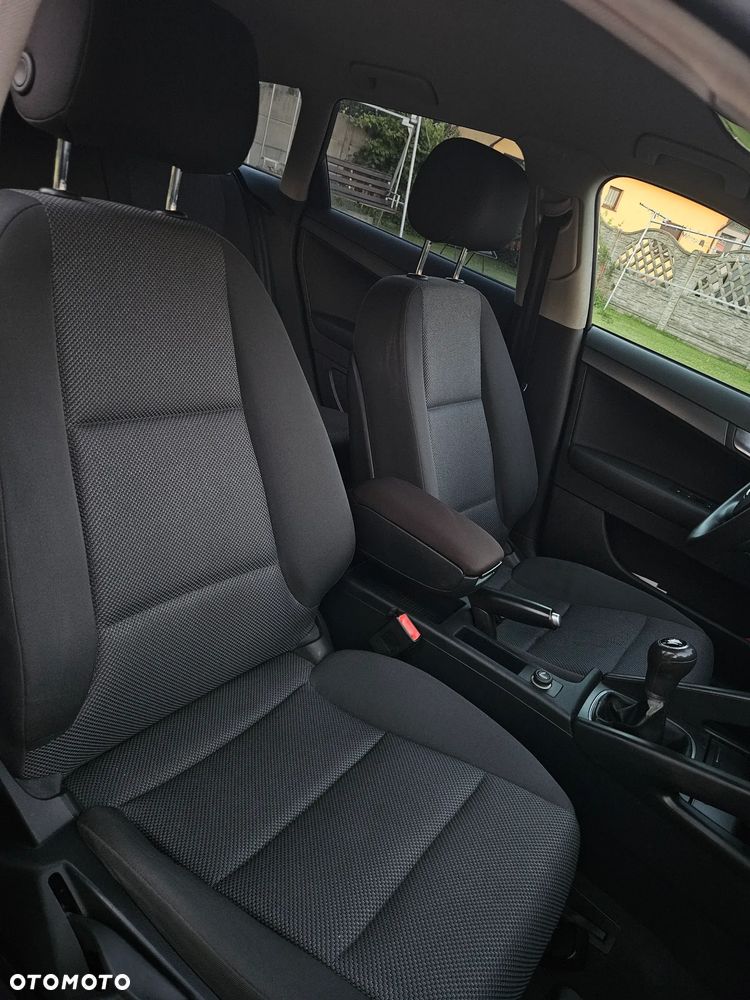 Audi A3 Sportback 2.0 TDI Ambiente - 12