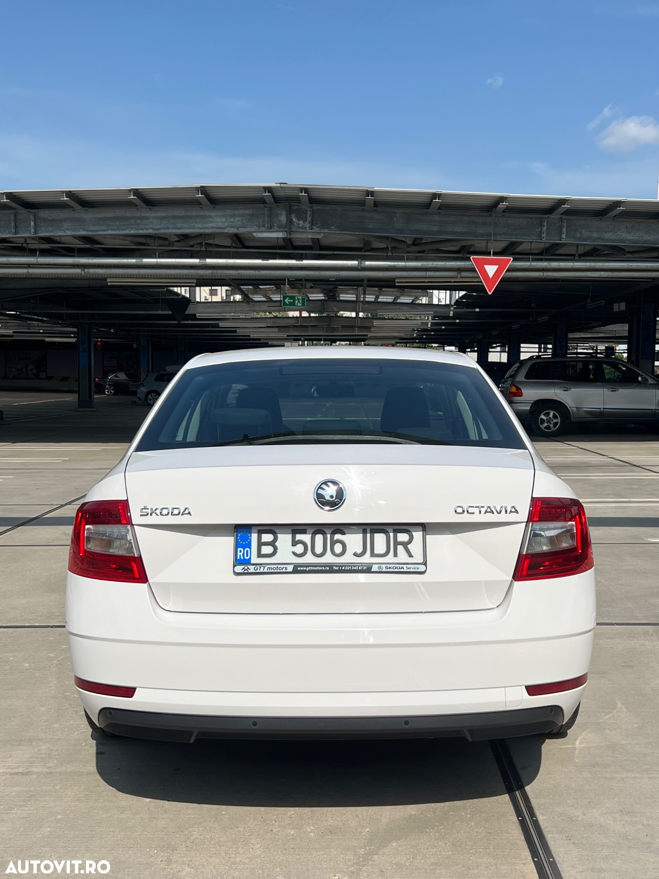 Skoda Octavia 1.6 TDI Ambition - 6