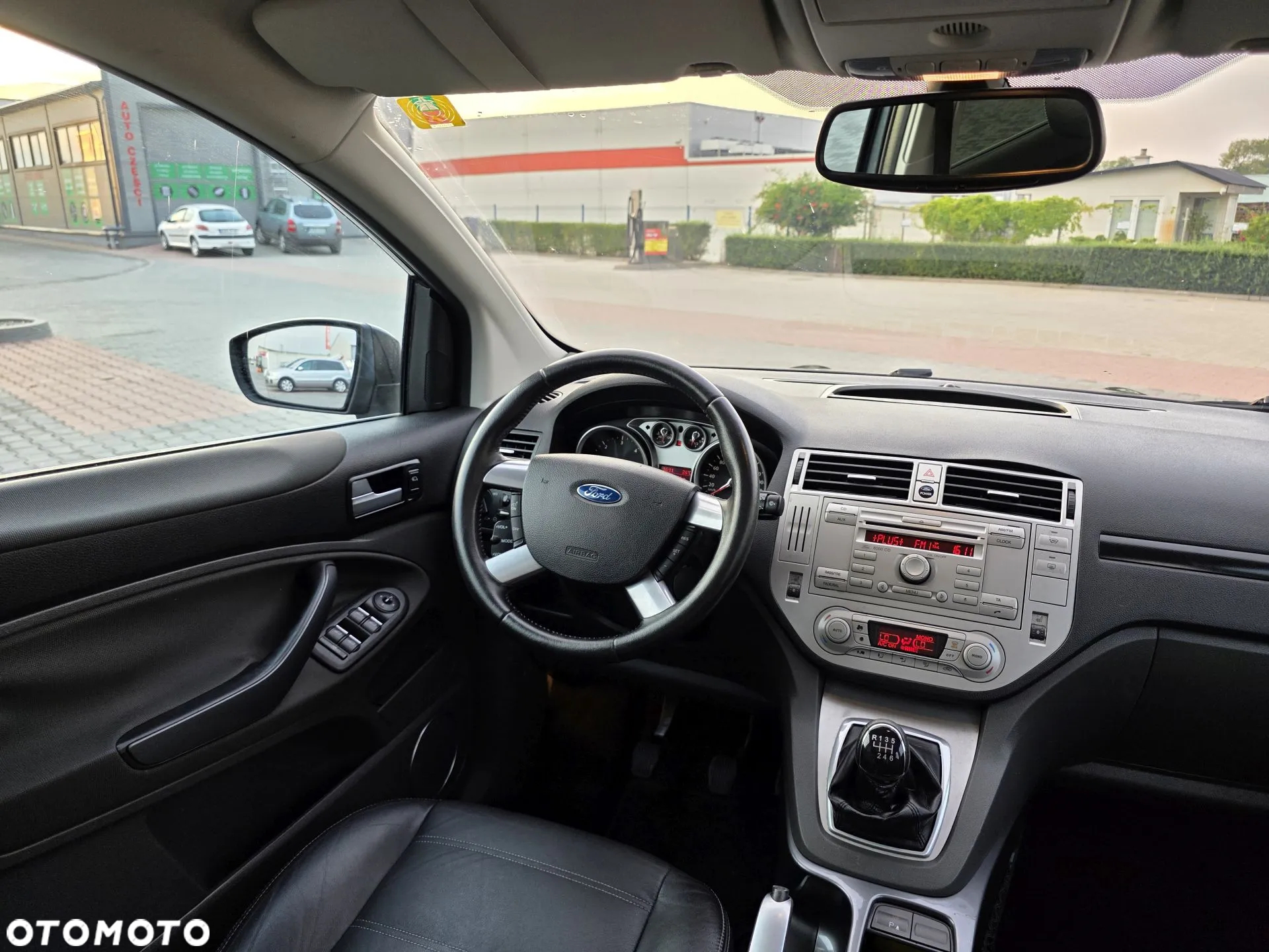 Ford Kuga 2.0 TDCi 2x4 Titanium - 7