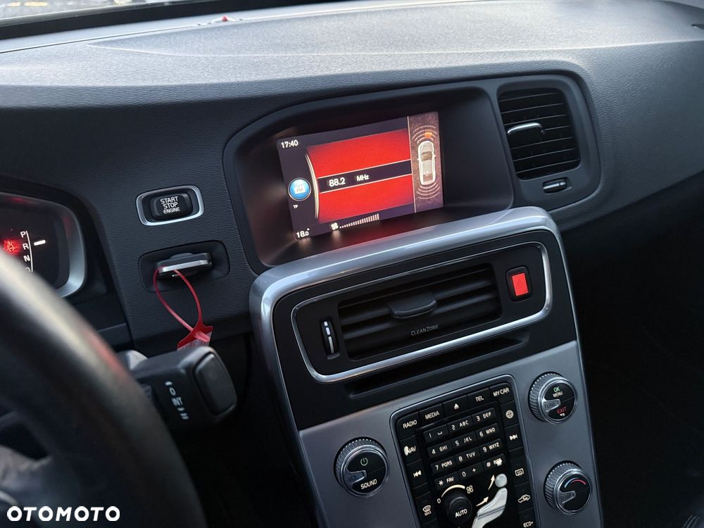 Volvo S60 D2 Drive-E Dynamic Edition (Momentum) - 32