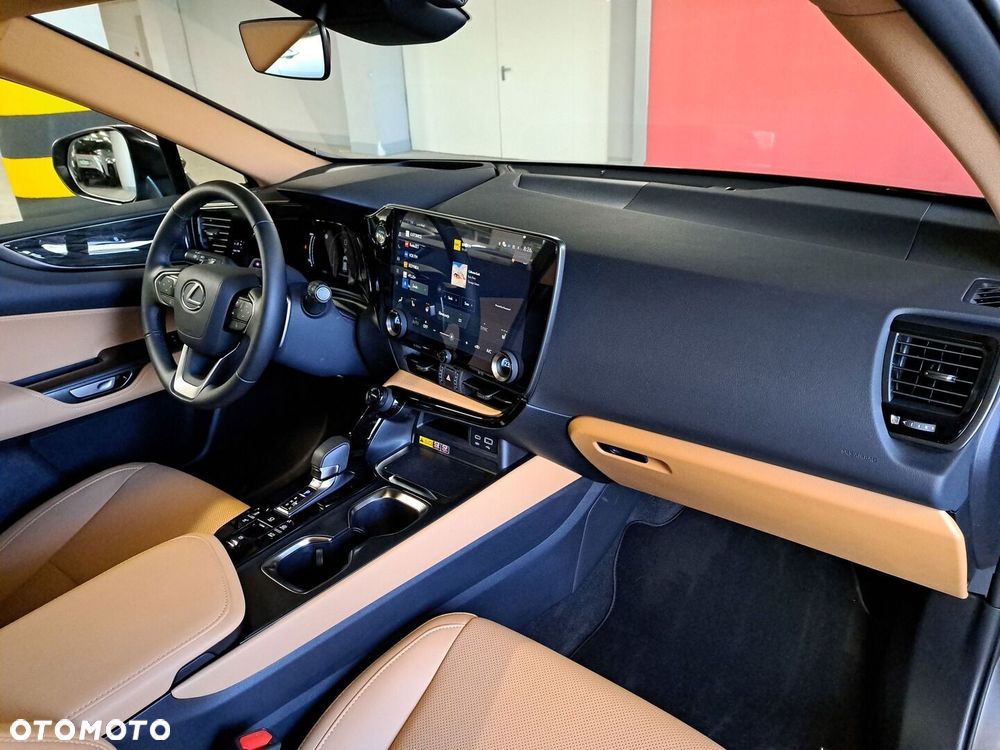 Lexus NX 450h+ Prestige AWD - 17