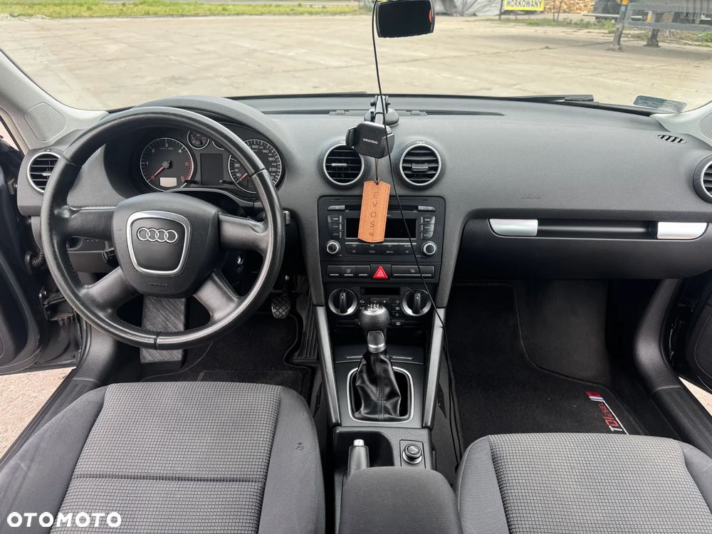 Audi A3 Sportback 2.0 TDI Ambiente - 10