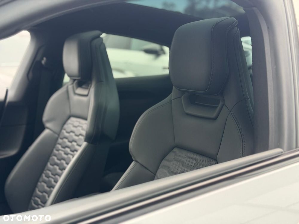 Audi e-tron GT - 15