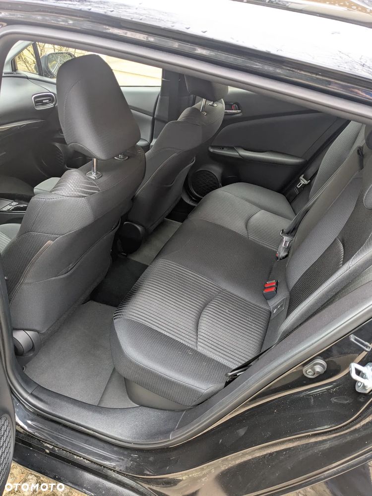 Toyota Prius Hybrid Executive - 19