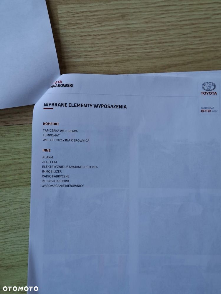 Toyota Avensis 1.8 Premium - 36