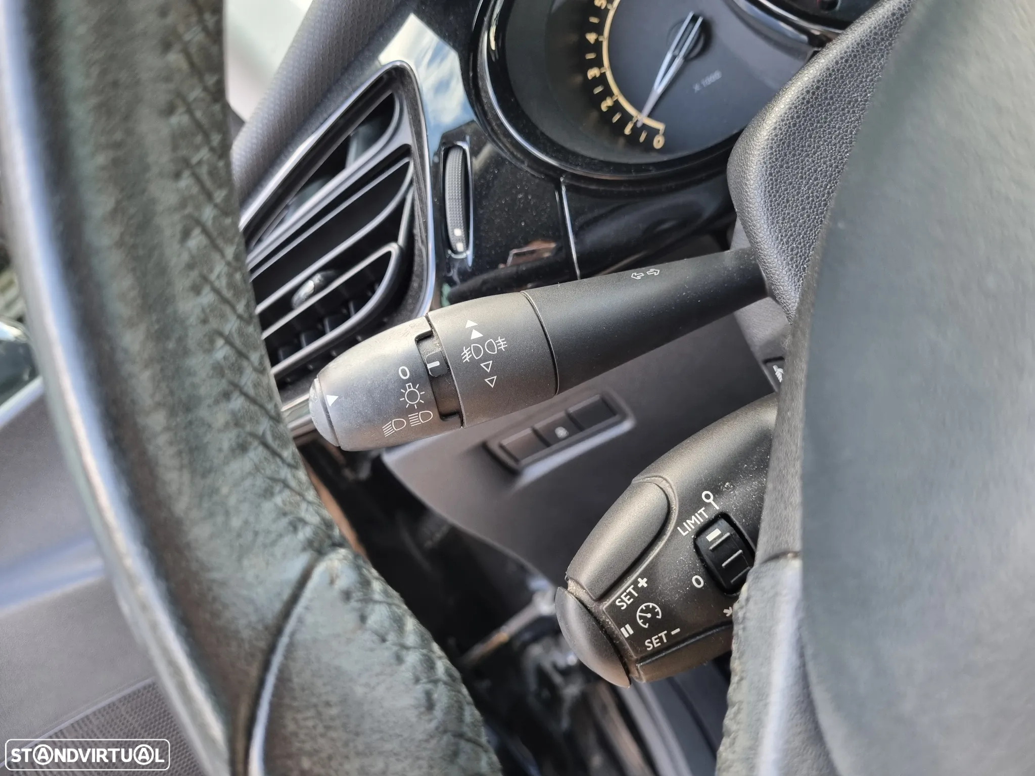Citroën C3 1.2 PureTech Collection - 17