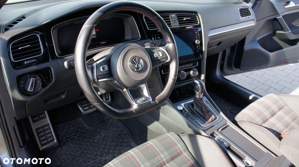 Volkswagen Golf 2.0 TSI BMT GTI Performance DSG - 16