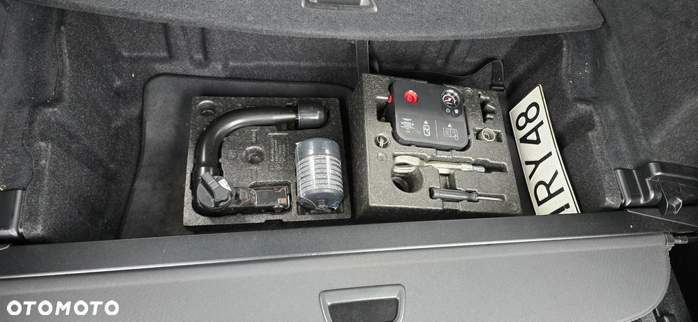 BMW Seria 2 220d - 14