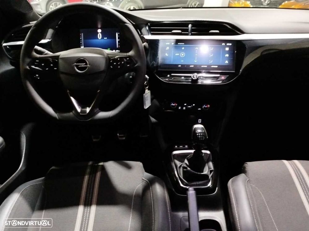 Opel Corsa 1.2 T GS - 11