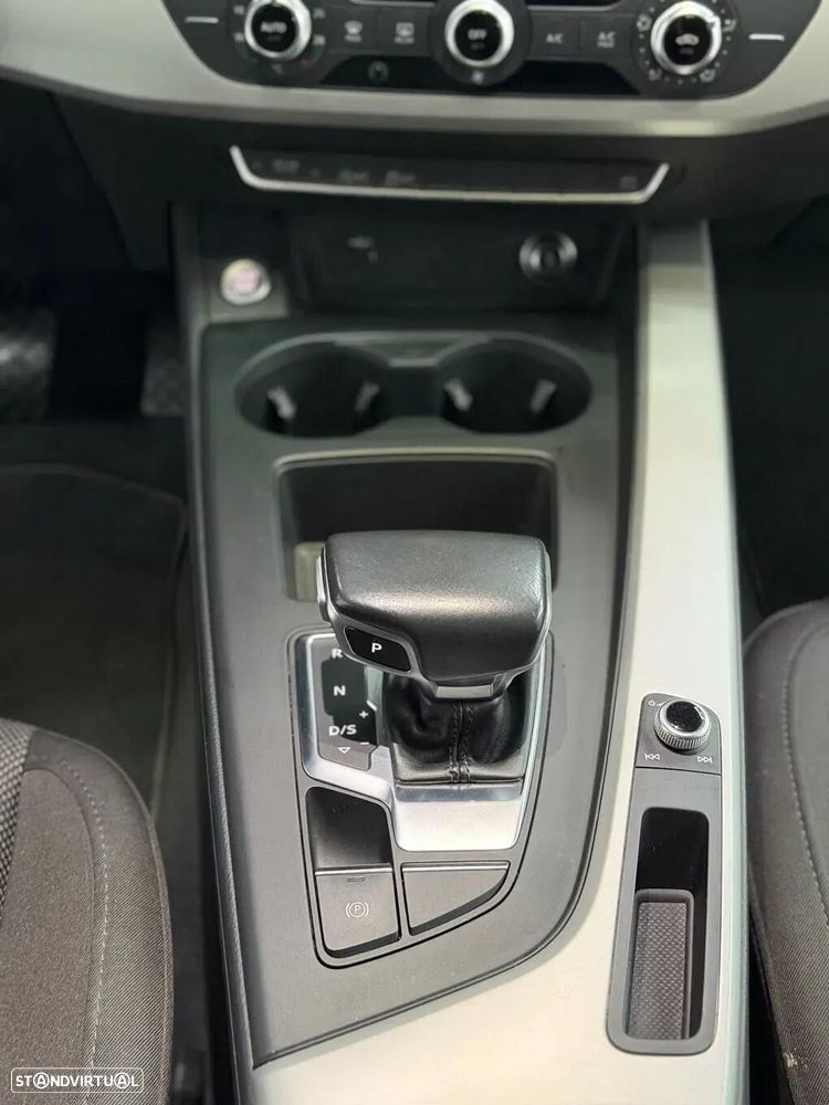 Audi A4 30 TDI Advanced S tronic - 11