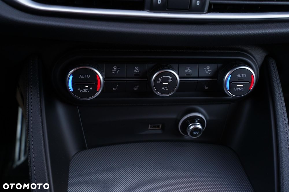 Alfa Romeo Stelvio 2.0 Turbo Veloce Q4 - 9