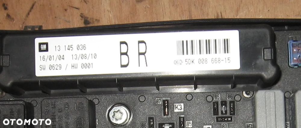 13145036 BR skrzynka bezpieczników BSI ASTRA H ZAFIRA B 13145036 - 3