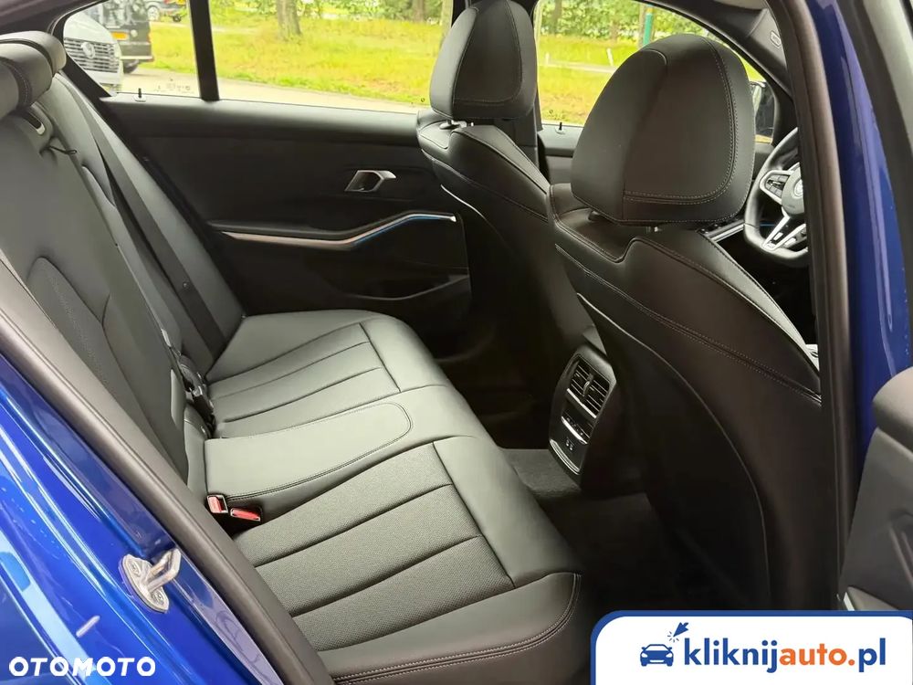 BMW Seria 3 320i M Sport sport - 7