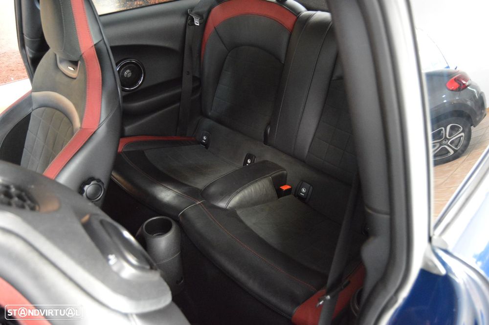 MINI 3 Portas John Cooper Works Auto Desportiva - 36