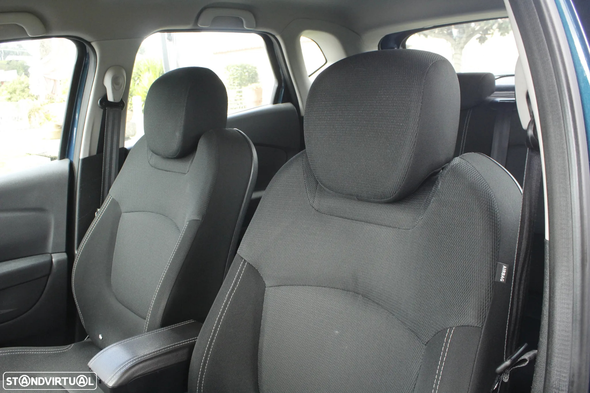 Renault Captur 1.5 dCi Exclusive EDC - 8