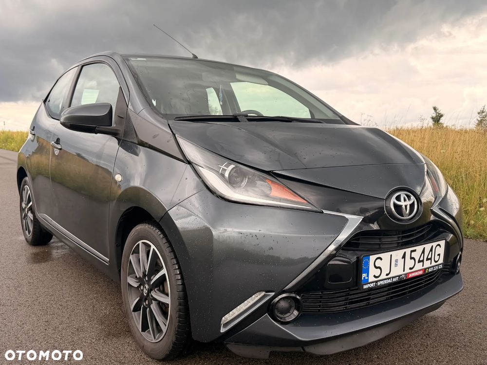Toyota Aygo x-clusiv - 11