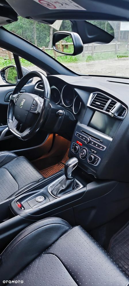 DS Automobiles DS 4 - 7