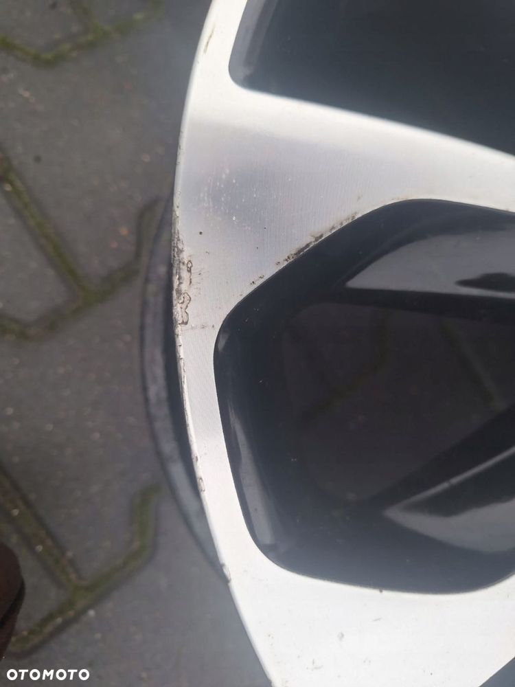 FELGI ALUMINIOWE 4SZT 5x114,3 6,5JX18 ET40 FI 66.1 NISSAN QASHQAI I - 13