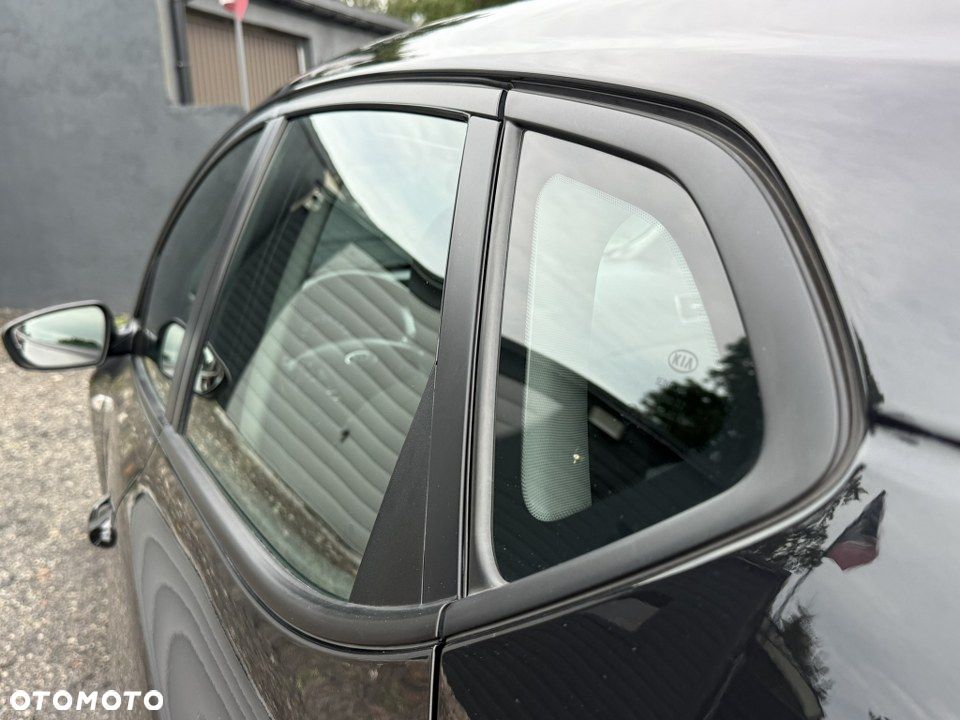 Kia Ceed 1.6 GDI Dream-Team Edition - 12