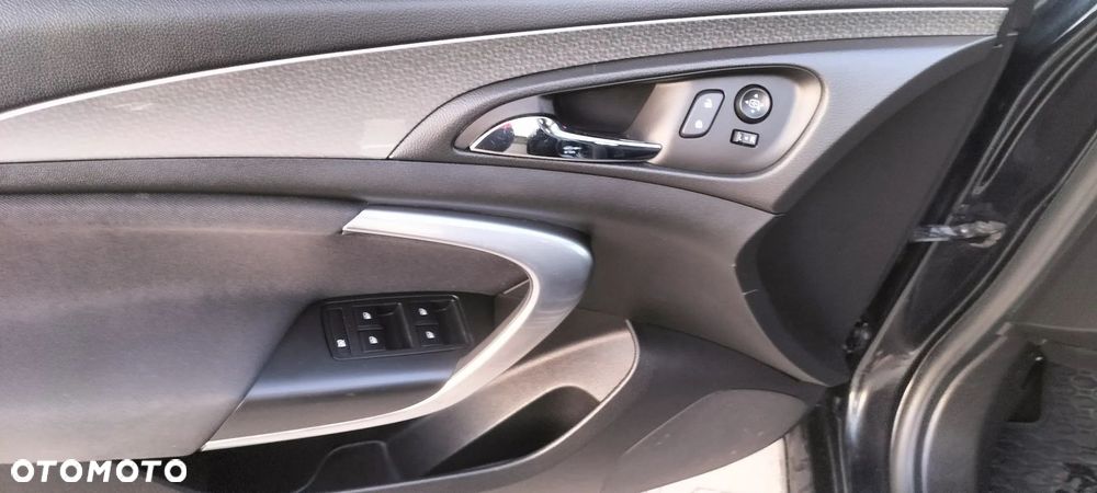 Opel Insignia 2.0 CDTI - 8