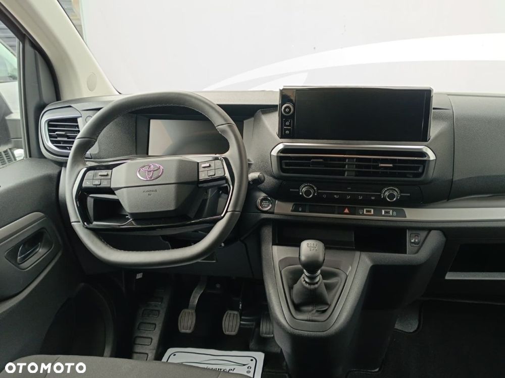 Toyota Proace Verso - 21