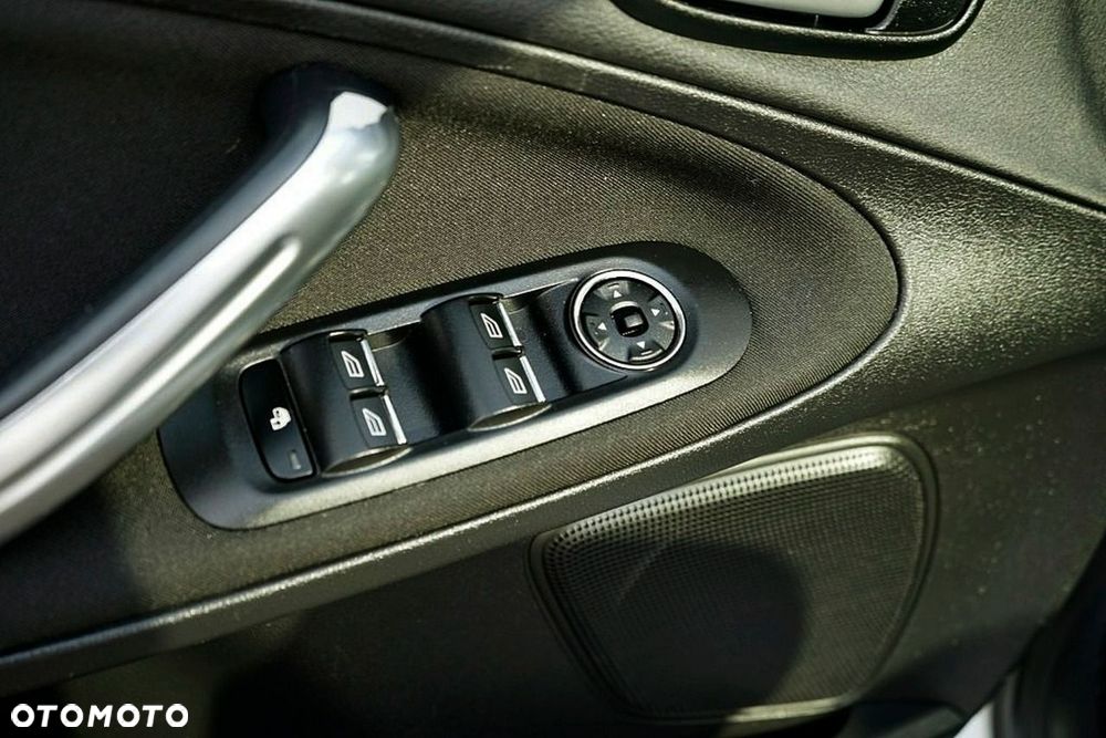 Ford S-Max 2012