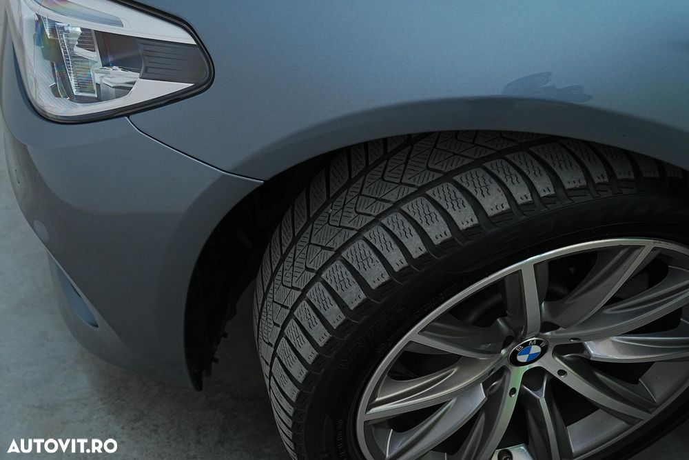 BMW Seria 5 520i AT MHEV - 24