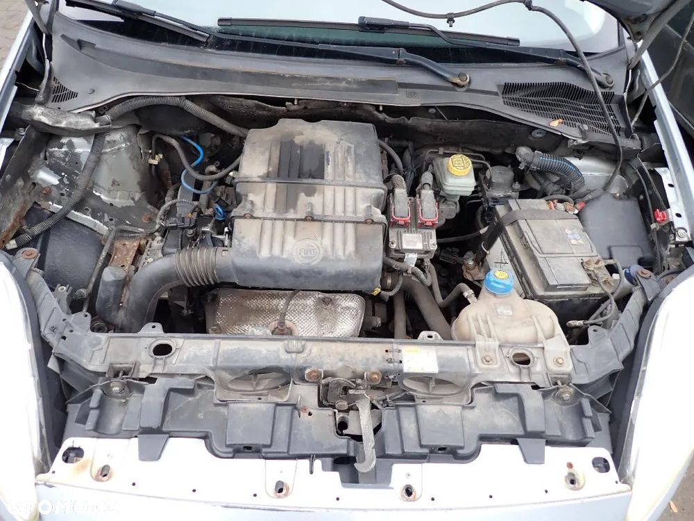 CZĘŚCI - Fiat Grande Punto 1,2 48kW 65KM 199A4000 FILM HB 5D 2009r. INDEX - 9676 - 6